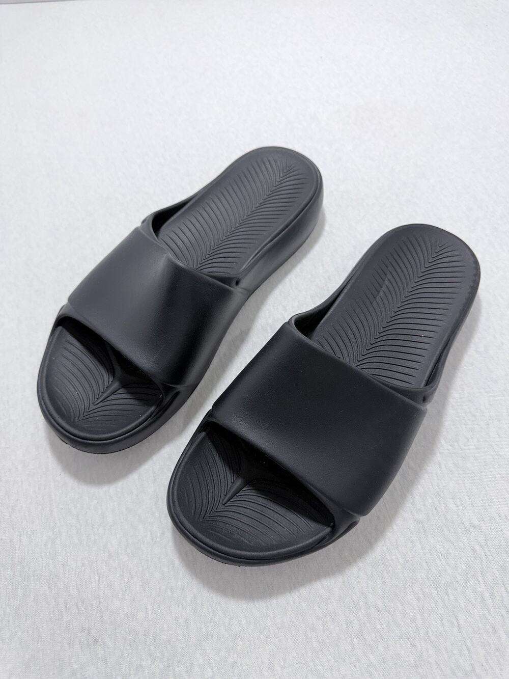 All In Motion Black Men's Sandals Rubber Slip-On, Size 13